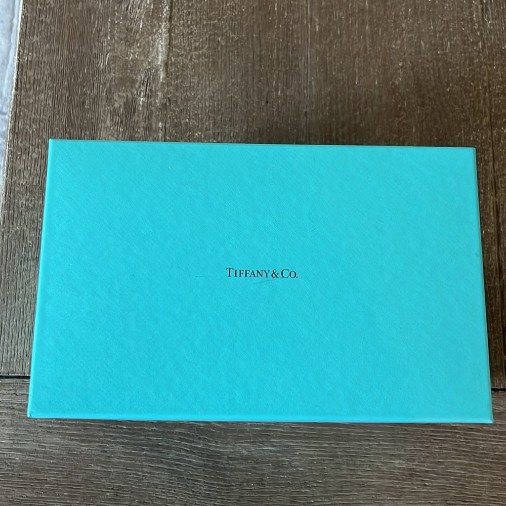 NWB Tiffany & Co. Retired Dot Piggy Bank in Pink - Picture 10 of 11